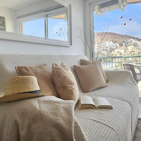 Apartment New Forever Sunshine Sea View, Cristianos